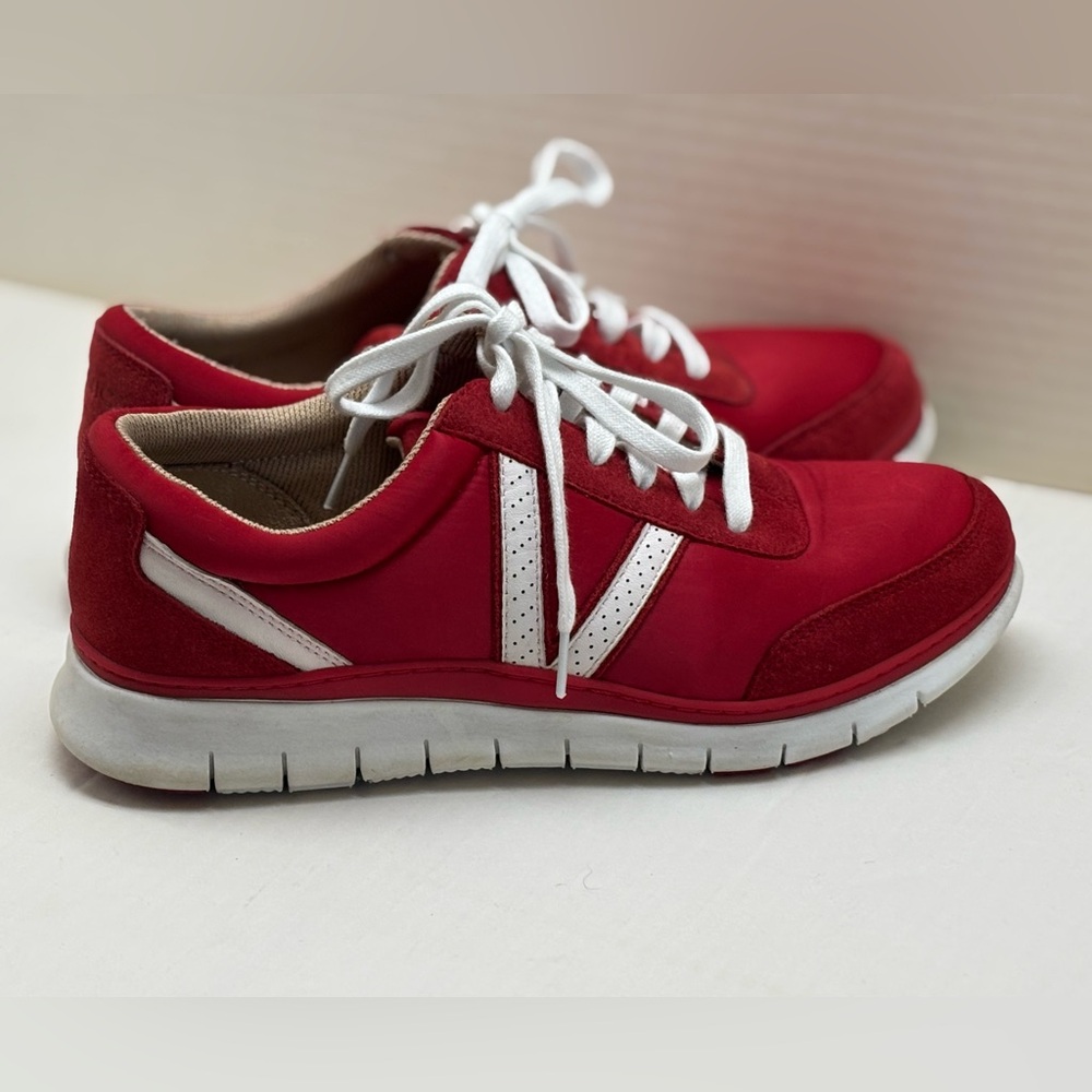 Vionic Nana Satin Red White Lifestyle Women’s Tennis Shoe Lace Up Sneakers 7W